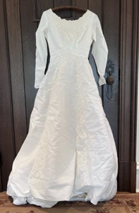 50's VTG Ivory Satin Boat Neck Wedding Gown Dress Long Sleeve High Waist Classic - Picture 1 of 10