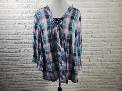 Top de mujer Cato Est 1948 18W 20W Plus con cordones manga 3/4 ligero azul a cuadros Foto 1 de 4