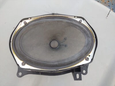 Unidad de altavoz de radio Nissan Máxima 2009-2014  Foto 1 de 2