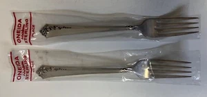 Oneida Damast Rose Neu aus altem Lagerbestand Sterlingsilber 925 Platzgröße Gabeln 7 1/2" 2 - Bild 1 von 5