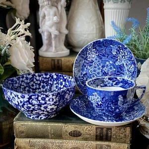 Blue & White Chintz Teacup Saucers ‘May Flower’ & Victorian Bowl - Farmhouse VGC - Picture 1 of 8