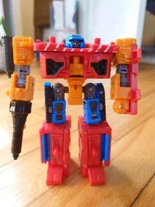 Transformers Selects Hothouse WFC-GS15 Complete Micromaster Fire Station Base - Picture 1 of 4
