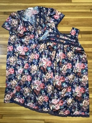 VTG Vanity Fair Sz Large Floral Lace Polyester Set Nightgown & Robe USA - Image 1 of 4