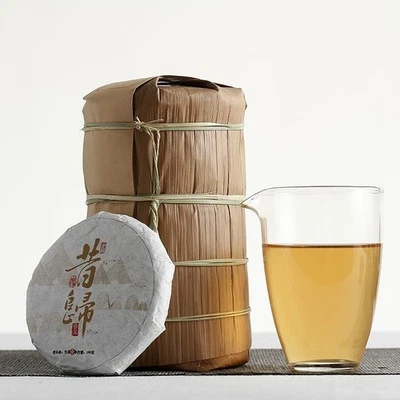 Supreme Yunnan puer Pu'er Puerh Raw Tea Sticky Glutinous Rice Flavor Cake - Image 1 of 4