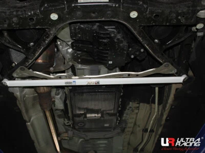 Ultra Racing For BMW F32 (420I) 2.0 2WD (2014) REAR LOWER BAR /REAR MEMBER BRACE Foto 1 de 4