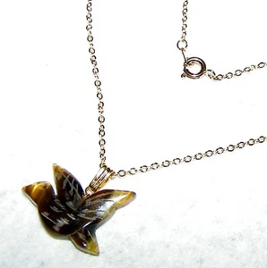 EXQUISITE CARVED TIGER EYE BIRD PENDANT WITH 17-INCH CHAIN - Picture 1 of 4