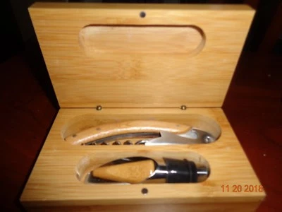 Digno juego de vino de bambú y acero inoxidable (juego de 2 piezas) Foto 1 de 4