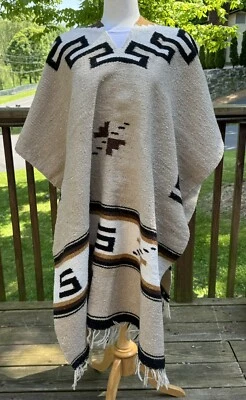 Poncho Manta Doble Cara Talla Única 38"L Suroeste Azteca Negro/Dorado/Marrón Foto 1 de 4