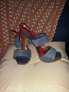 DANA DAVIS DENIM PFINGSTROSE SLINGBACK-PUMPS GRÖSSE 7 GEBRAUCHT, IN EINWANDFREIEM ZUSTAND!!! - Bild 1 von 10