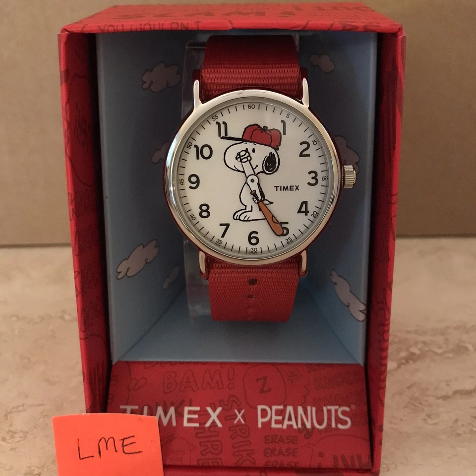 Timex Peanuts - Snoopy 38mm Silver Low Lead Brass Red Nylon Slip-thru Strap Unisex Wristwatch (TW2R41400)
