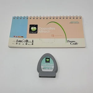 Cricut Schrift Patrone Gegensätze ziehen Provo Handwerk für Papier Basteln Sammelalbum - Bild 1 von 3