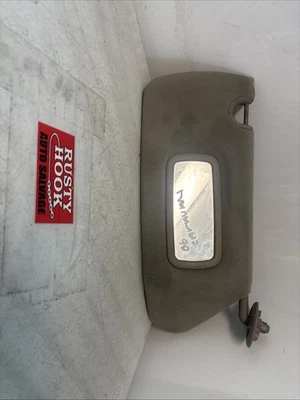 Dodge Caravan 2006 pasajero parasol espejo parasol derecho gris Foto 1 de 4