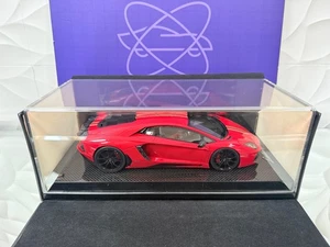 1:18 MR-MODELOS LAMBORGHINI AVENTADOR ROJO CON RAYAS DORADAS - Imagen 1 de 10