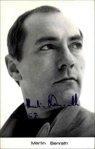 Autogrammkarte Autograph Echtfoto-Porträt AK handsigniert von MARTIN BENRATH - Bild 1 von 1
