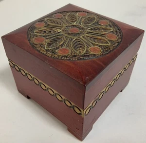 Decorative Wooden Trinket Box Made In Poland 3"x2.5"x2.3" GnuFashion - Picture 1 of 12