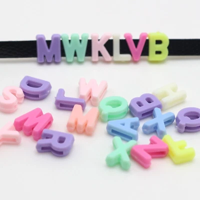 150 pulseras mezcladas de colores pastel acrílico alfabeto letras diapositivas ajuste 8 mm Foto 1 de 4