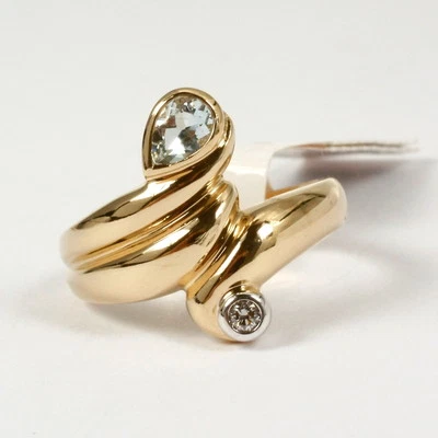 Ring in 585 Gold 14 Karat mit Aquamarin und Brillant 0,05 ct.w.si - Bild 1 von 3