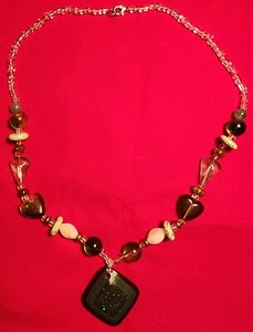 Vintage Women's White & Green Beaded with Hearts Necklace 20.5 Inches - Picture 1 of 8