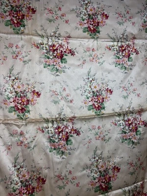 Panneau de tissus anglais vintage 1940 s design floral ancien textile antique - Photo 1/4