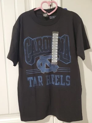 Camiseta Champion North Carolina Tar Heels, talla pequeña. Nuevo con etiquetas. Foto 1 de 4