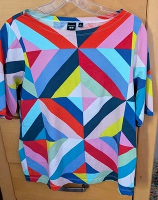 Camiseta para mujer Marimekko For Uni-Glo brillante con patrón de edredón pequeña Foto 1 de 4