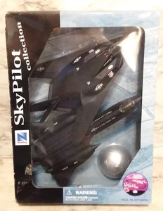 NIB 1999 New-Ray SkyPilot Collection FLYING SR-71 & F-117 Stealth Jet Planes NEW - Picture 1 of 5