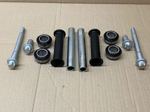 PAIR OF REAR AXLE RADIUS ARM BEARINGS REPAIR KITS FOR A-CLASS W168 1997-2004 - Picture 1 of 2
