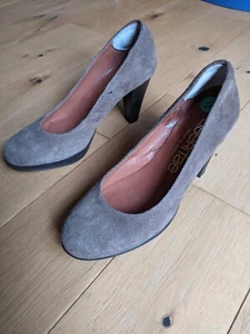 Liberitae Libertae Tacones Corte Marrón Taupe Profundo Gamuza Como 4 37 Hecho en España - Imagen 1 de 9
