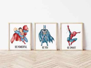 Stampe Supereroi - set di 3 - scritta personalizzata ragazzi camera da letto decorazione parete - regalo eroe - Foto 1 di 3