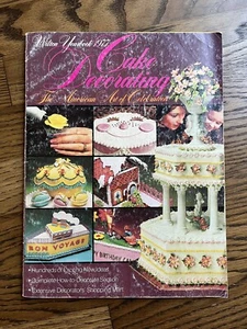 1977 Wilton Yearbook Cake Decorating-Catalog (The American Art of Celebration) - Imagen 1 de 6