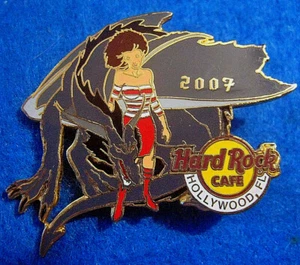 HOLLYWOOD FL ABRIL SEXY ROJO BLANCO TOP CHICA GRIS DRAGÓN 07 Hard Rock Café PIN LE - Imagen 1 de 1