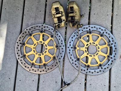 DUCATI BREMBO PINZAS DE 4 PASTILLAS Y DISCOS DE BANDA ESTRECHA 10mm 996R 748 998 996SPS 916SPS Foto 1 de 4