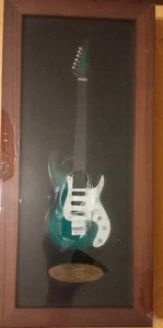 Caja de sombras con guitarra - The Guitar Classic Collection - Imagen 1 de 7