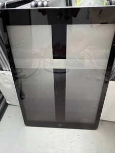 Apple iPad 7 th Gen, 32GB - Space Gray - Bleeding See Photos/ Description - Picture 1 of 5