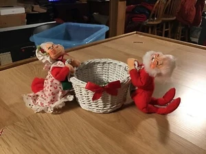 anna lee santa and ms clausbasket - Picture 1 of 2