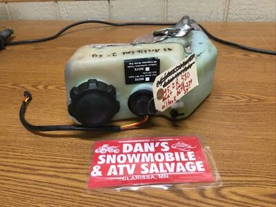 Depósito de tanque de aceite # 0670-239 Arctic Cat 1995 ZR 580 moto de nieve Foto 1 de 4