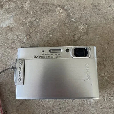 Sony Cyber-shot DSC-T200 8.1MP Digital Camera - Silver - READ - Image 1 of 4