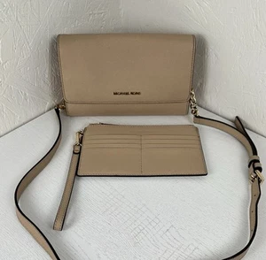 Michael Kors Jet Set Travel 3 In 1 Crossbody Bag Wristlet And Clutch In Buff - Picture 1 of 18