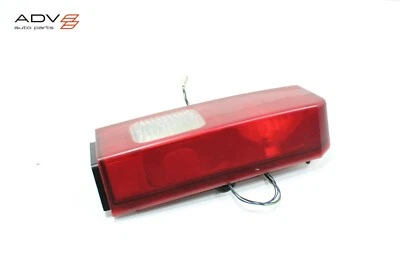 Hummer H3 2006-2010 luz trasera derecha lado pasajero luz trasera lámpara OEM Foto 1 de 4