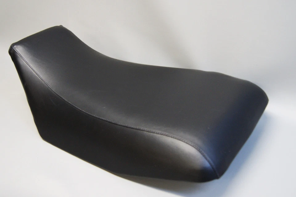 Honda TRX200D Type II Seat Cover 1991-1997  BLACK GRIPPER Hi-Tac Staple On Skin - Изображение 1 из 1