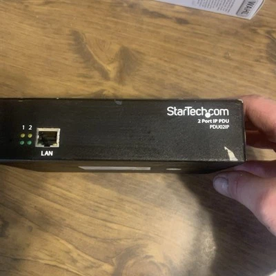 StarTech 8 Outlet PDU Power Distribution Strip Unit Rack Mount 120V 15A - Image 1 of 4