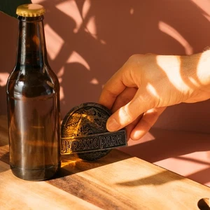 Official Jurassic Park Logo Magnet With Bottle Opener - Picture 1 of 4