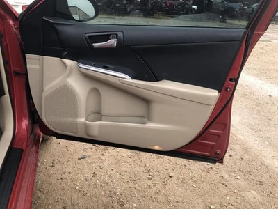 Toyota Camry 2014 panel de moldura de puerta delantera 921576 Foto 1 de 4