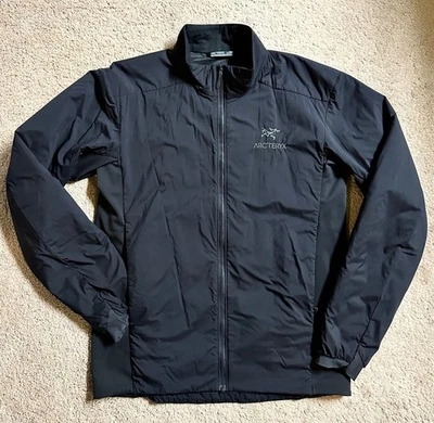 Chaqueta Arc'teryx Hombre Atom LT Negra Talla Mediana Foto 1 de 4
