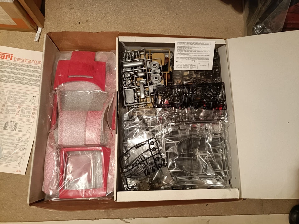 Pocher Rivarossi 1/8 Ferrari  Testarossa ---"SENZA COPERCHIO"--- - Immagine 1 di 3