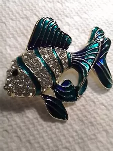 Rimestone White With Greean And Blue Beta Fish Enamel Brouch - Picture 1 of 4