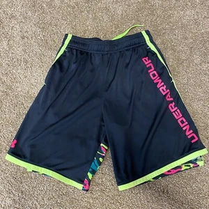 Under Armour Athletic Short Sports Youth Medium Black Printed HeatGear Loose - Picture 1 of 11