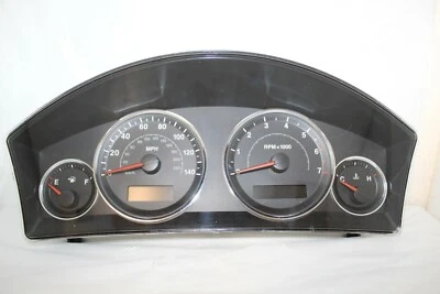 Cuadro de instrumentos velocímetro medidores 08 Commander Grand Cherokee 154.175 millas Foto 1 de 4