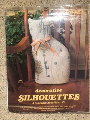Mini siluetas decorativas Titan Needlecraft gato punto de cruz kit 1987 estampado Foto 1 de 4