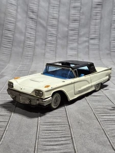 Vintage Blech Friction Ford Thunderbird von Bandai 8" Spielzeugauto Japan Litho - Bild 1 von 12